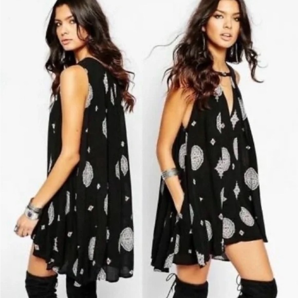 SOLD Free People Retro Medallion Tree Swing Tunic - Picture 1 of 3